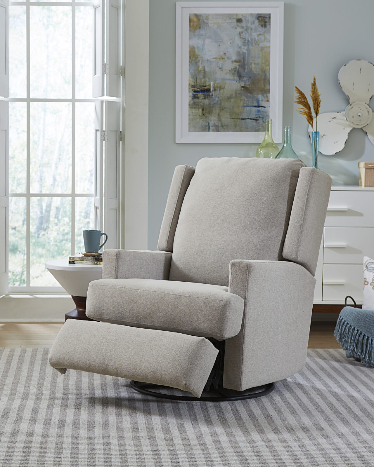 The Tryp Recliner Recliners Monarch Furniture Easton PA